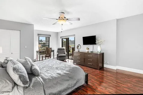 7270 Ashford Place Delray Beach FL 33446