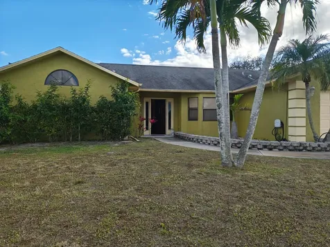 222 SW Fairchild Avenue Port St Lucie FL 34984