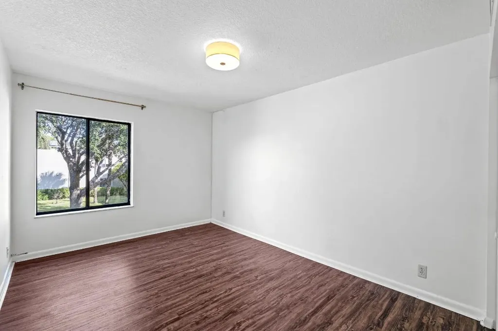 150 Pineview Road Jupiter FL 33469