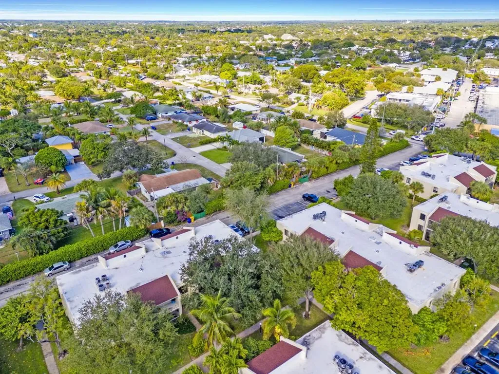 150 Pineview Road Jupiter FL 33469
