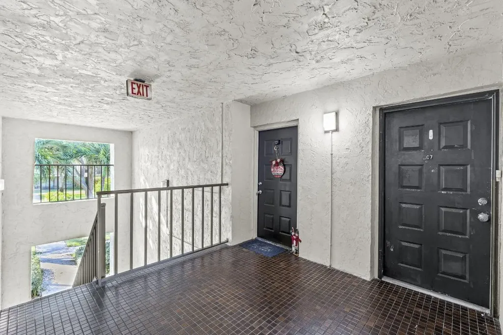150 Pineview Road Jupiter FL 33469