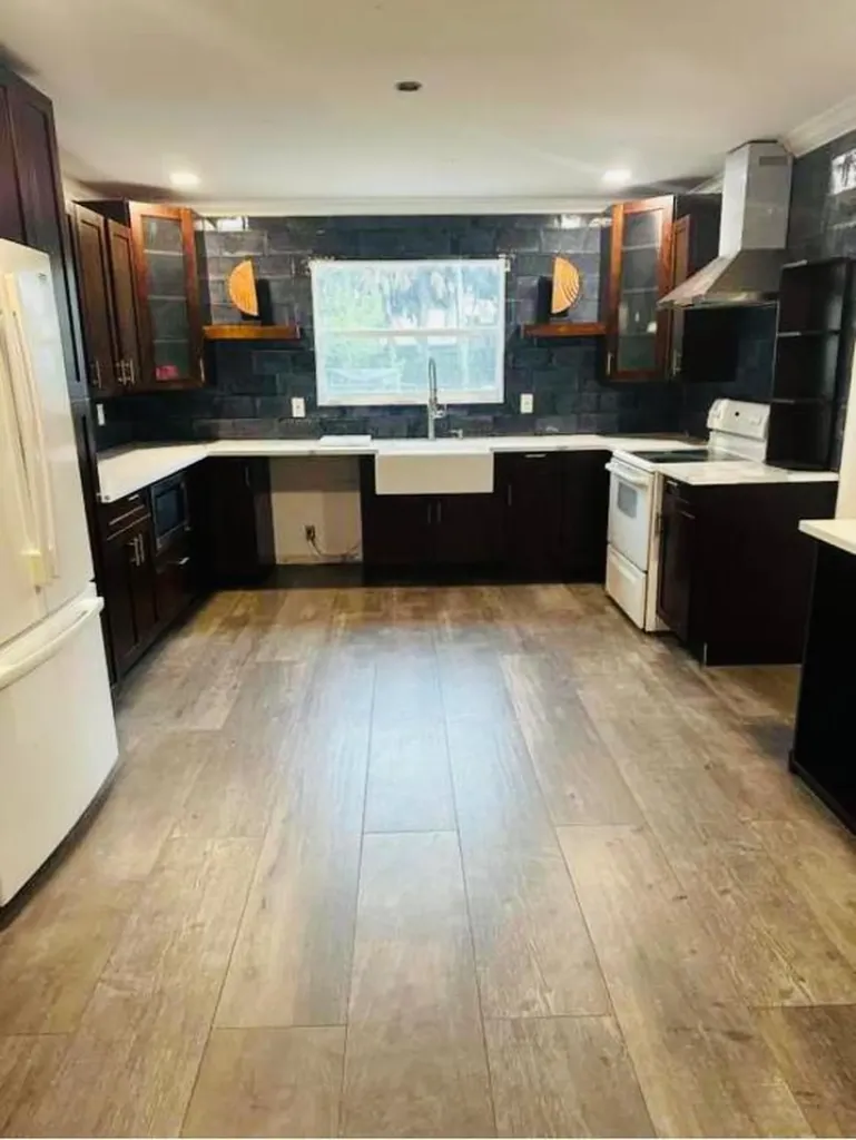 214 Westwood Circle E West Palm Beach FL 33411