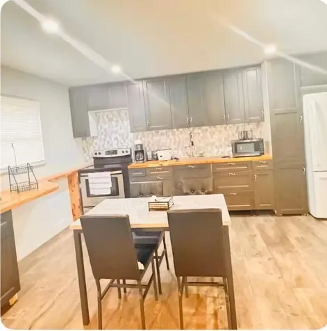 214 Westwood Circle E West Palm Beach FL 33411