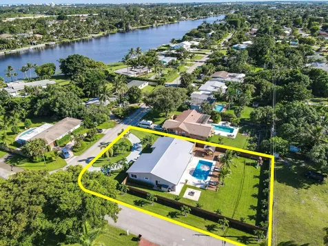 7101 W Lake Drive Lake Clarke Shores FL 33406