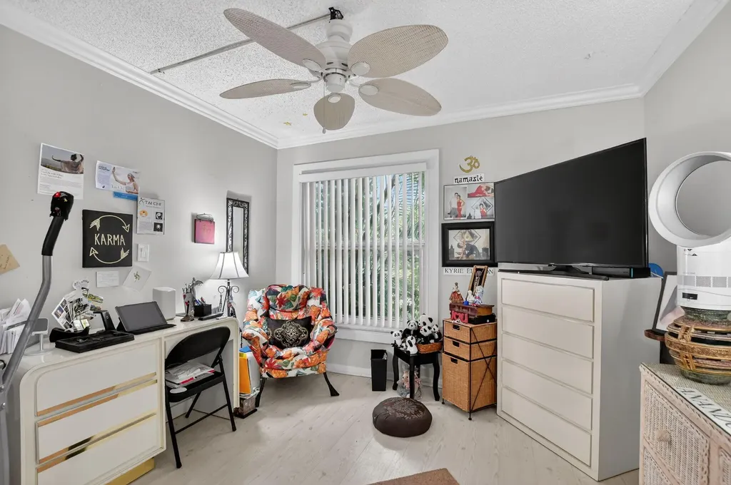 450 NW 20th Street Boca Raton FL 33431