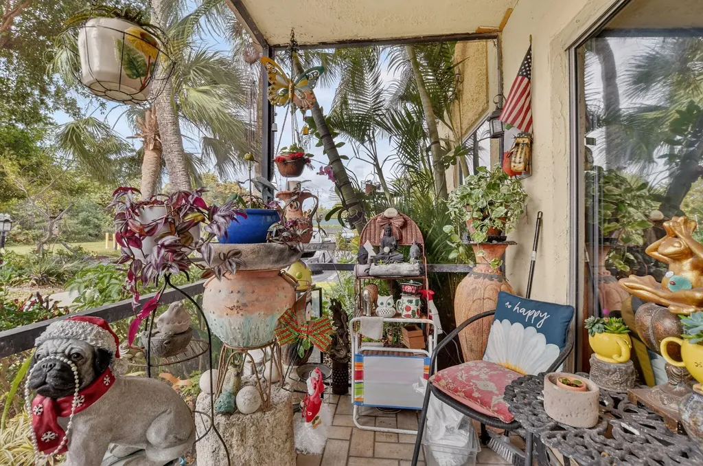 450 NW 20th Street Boca Raton FL 33431