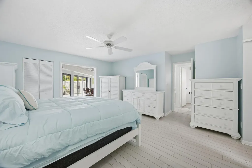 1127 E Seminole Avenue Jupiter FL 33477