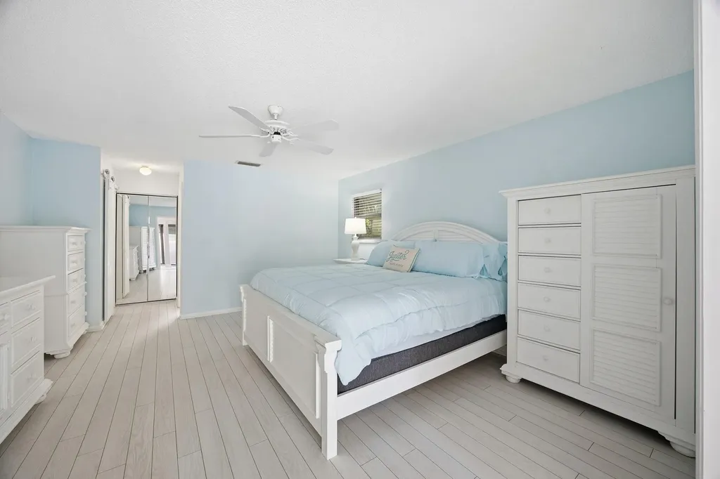 1127 E Seminole Avenue Jupiter FL 33477