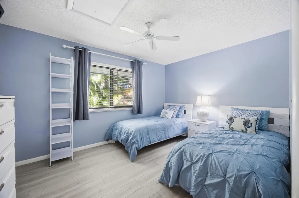 1127 E Seminole Avenue Jupiter FL 33477