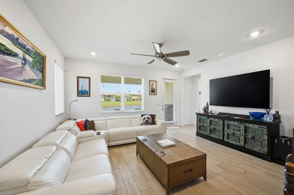 5689 Graceful Way Delray Beach FL 33484