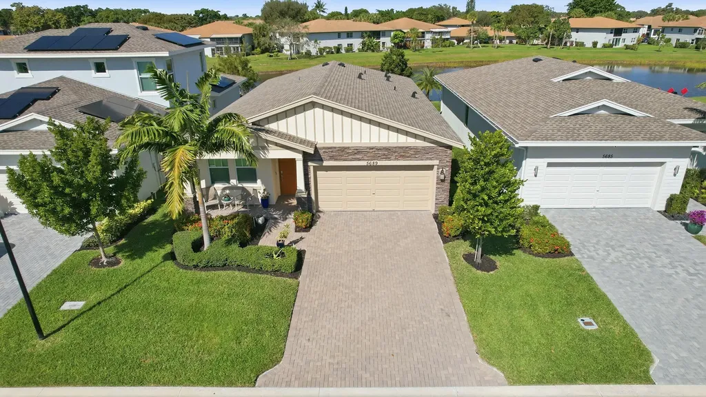 5689 Graceful Way Delray Beach FL 33484