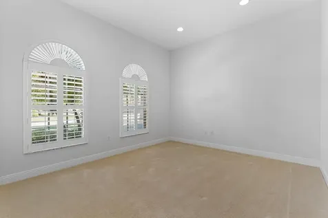 9724 Via Grandezza W Wellington FL 33411