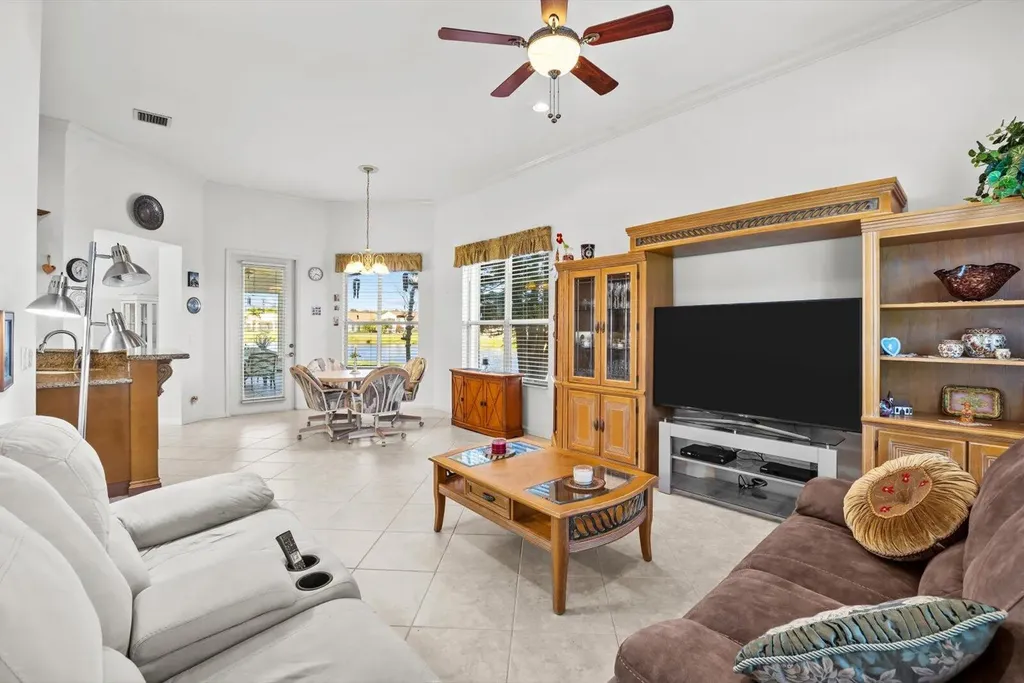 486 NW Blue Lake Drive Port St Lucie FL 34986