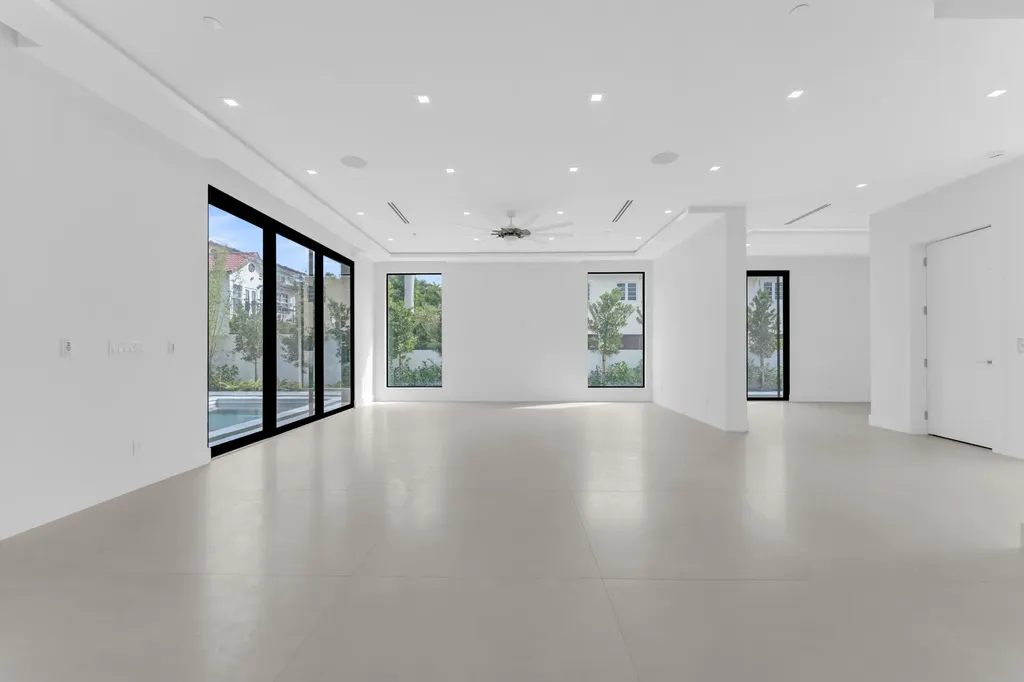 913 Denery Lane Delray Beach FL 33483