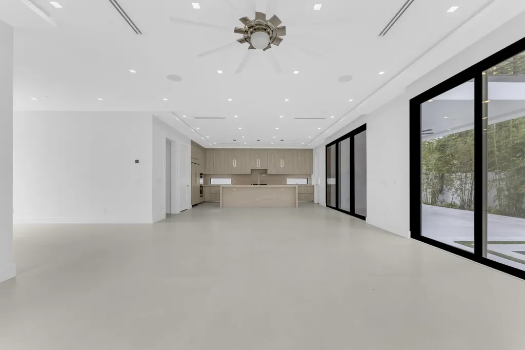 913 Denery Lane Delray Beach FL 33483