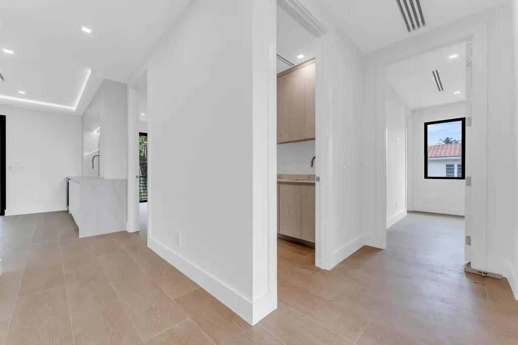 913 Denery Lane Delray Beach FL 33483
