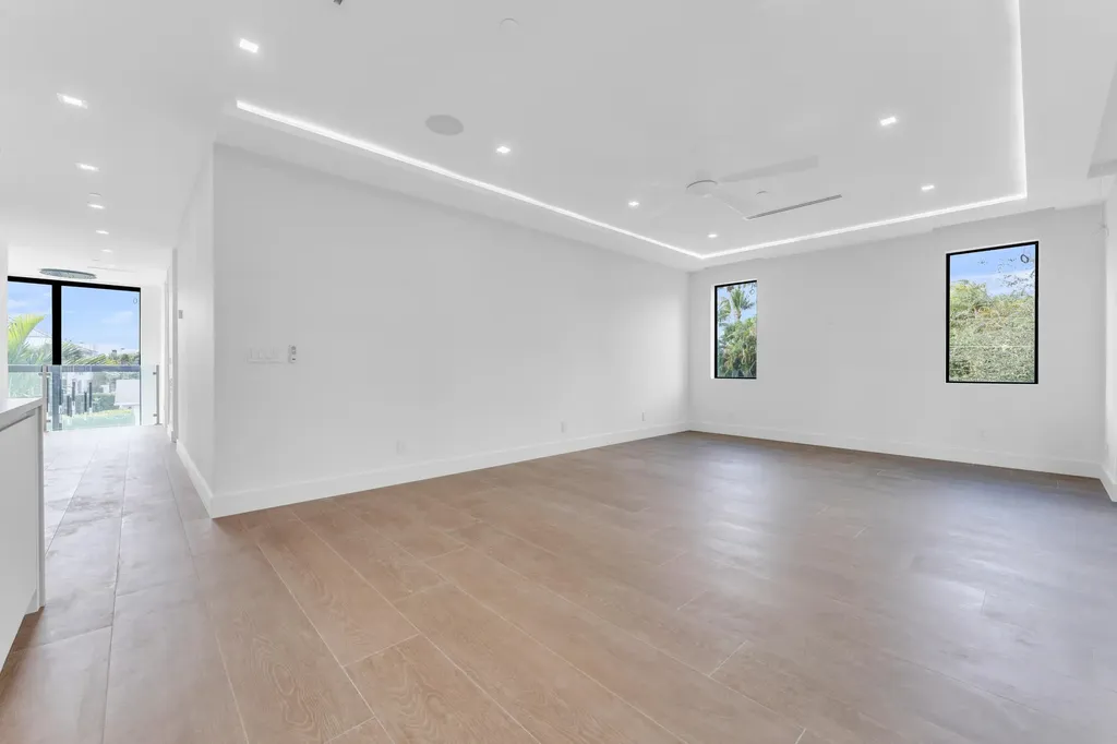 913 Denery Lane Delray Beach FL 33483