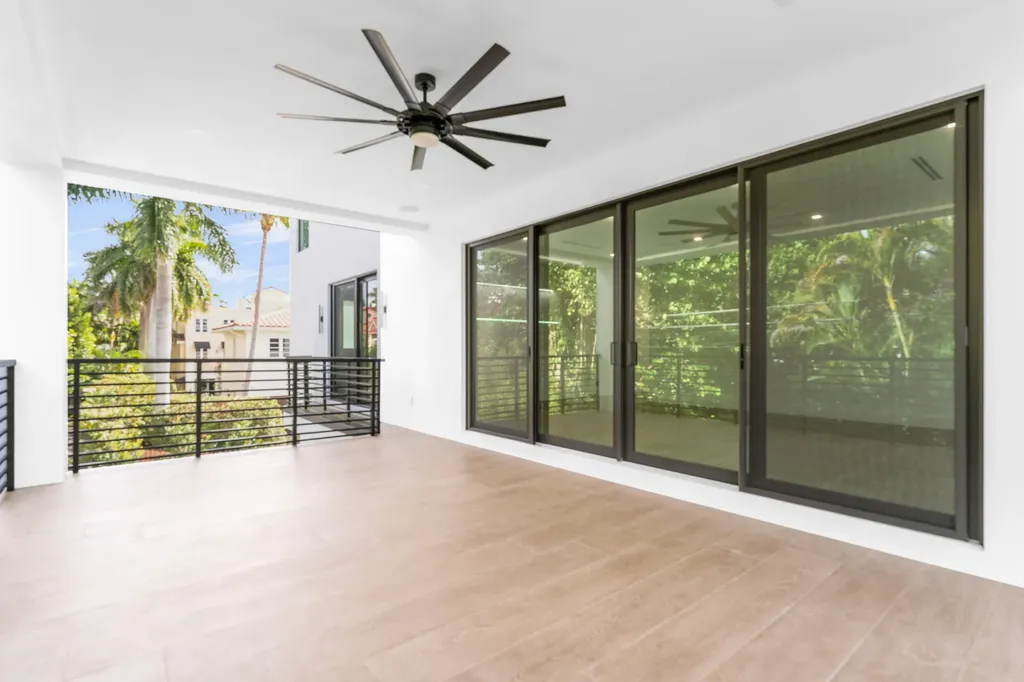 913 Denery Lane Delray Beach FL 33483
