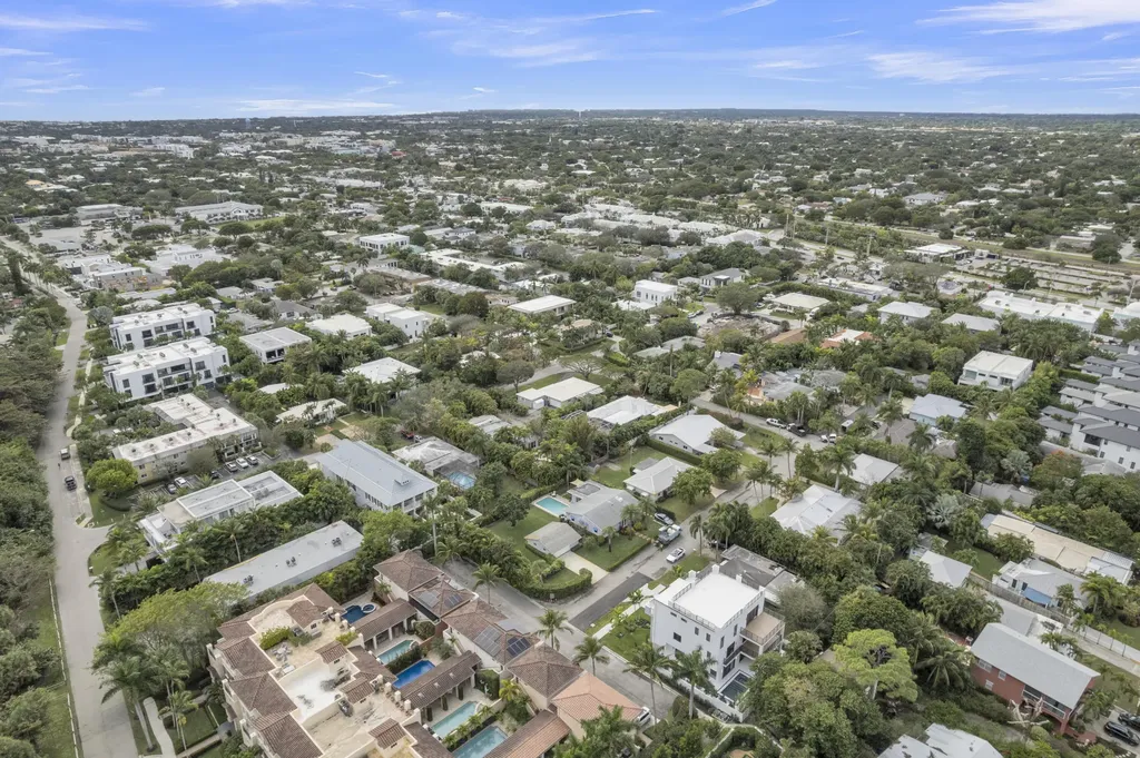 913 Denery Lane Delray Beach FL 33483