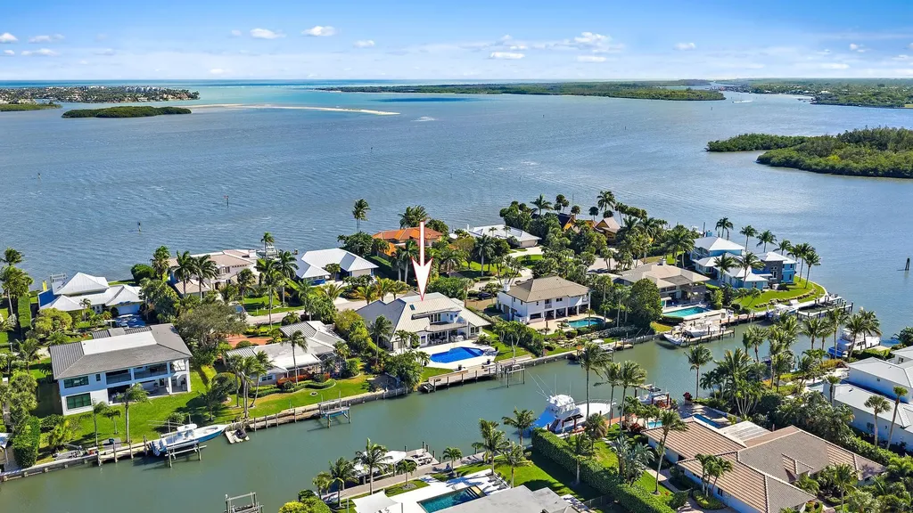 19 Island Road Sewalls Point FL 34996