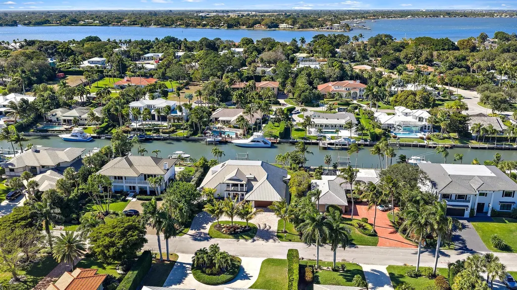 19 Island Road Sewalls Point FL 34996
