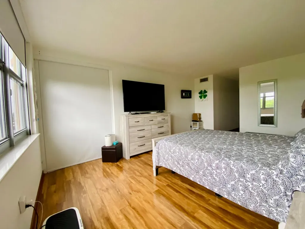 1750 NE 191st Street North Miami Beach FL 33179