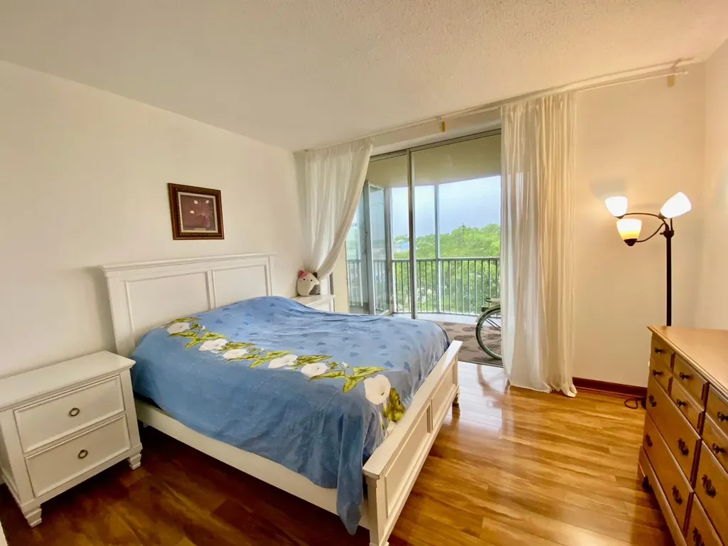 1750 NE 191st Street North Miami Beach FL 33179