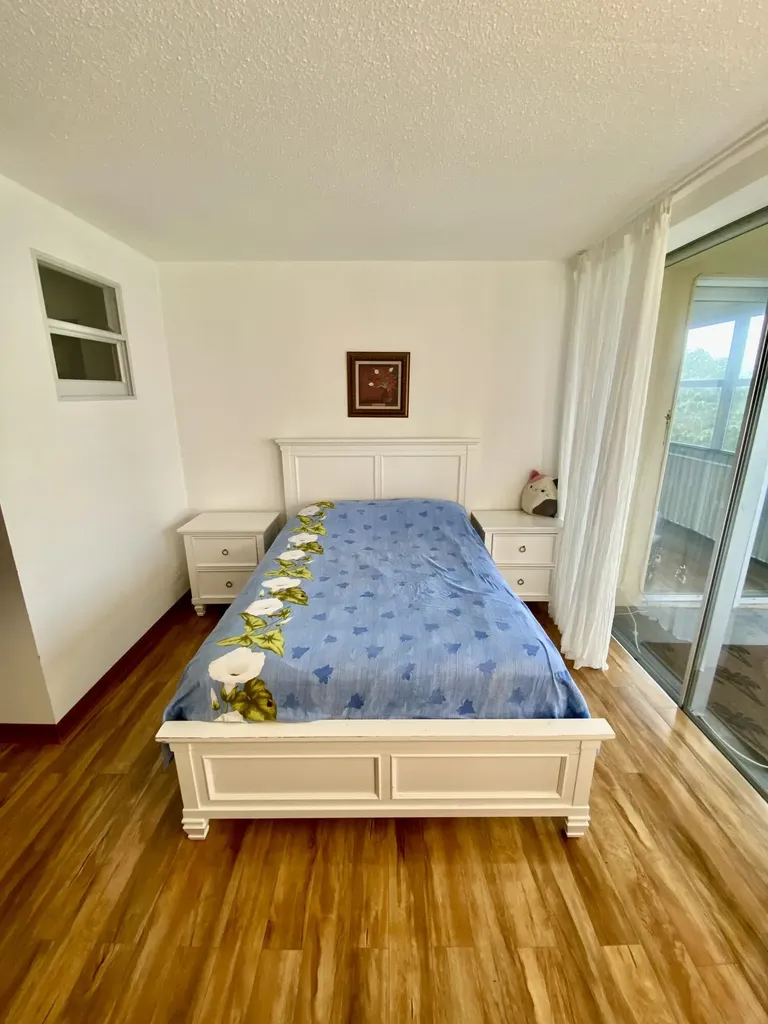 1750 NE 191st Street North Miami Beach FL 33179