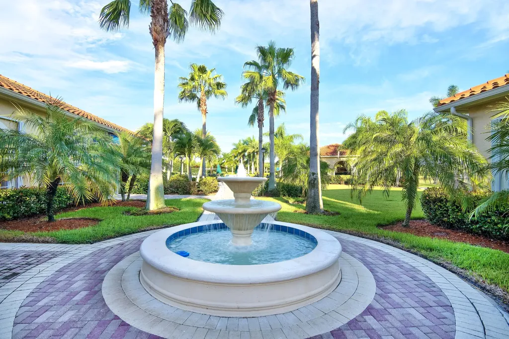 396 NW Springview Loop Port St Lucie FL 34986