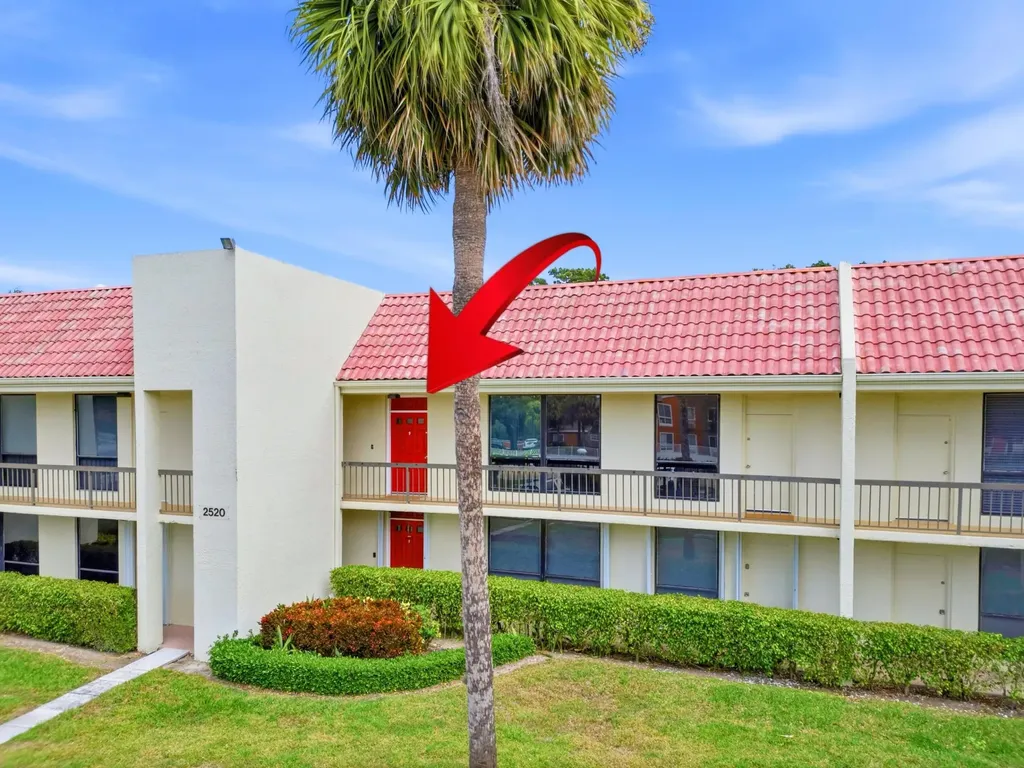 2520 Presidential Way West Palm Beach FL 33401