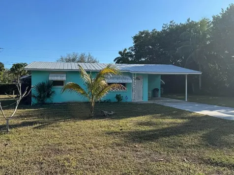 9162 SE Pomona Street Hobe Sound FL 33455