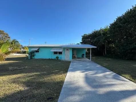 9162 SE Pomona Street Hobe Sound FL 33455