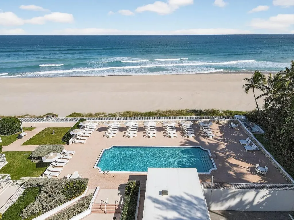 2295 S Ocean Boulevard Palm Beach FL 33480