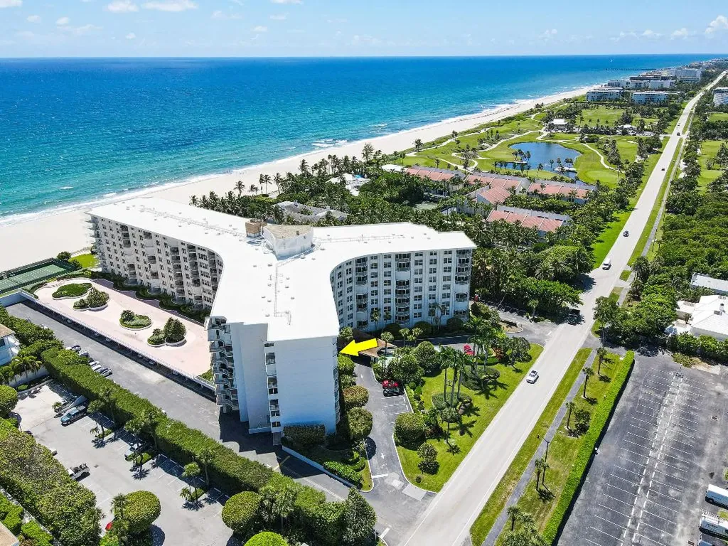 2295 S Ocean Boulevard Palm Beach FL 33480