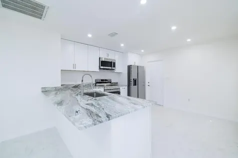 1604 Carbondale Avenue NW Palm Bay FL 32907