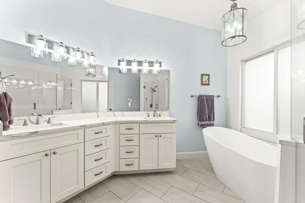 9702 Harbour Lake Circle Boynton Beach FL 33437