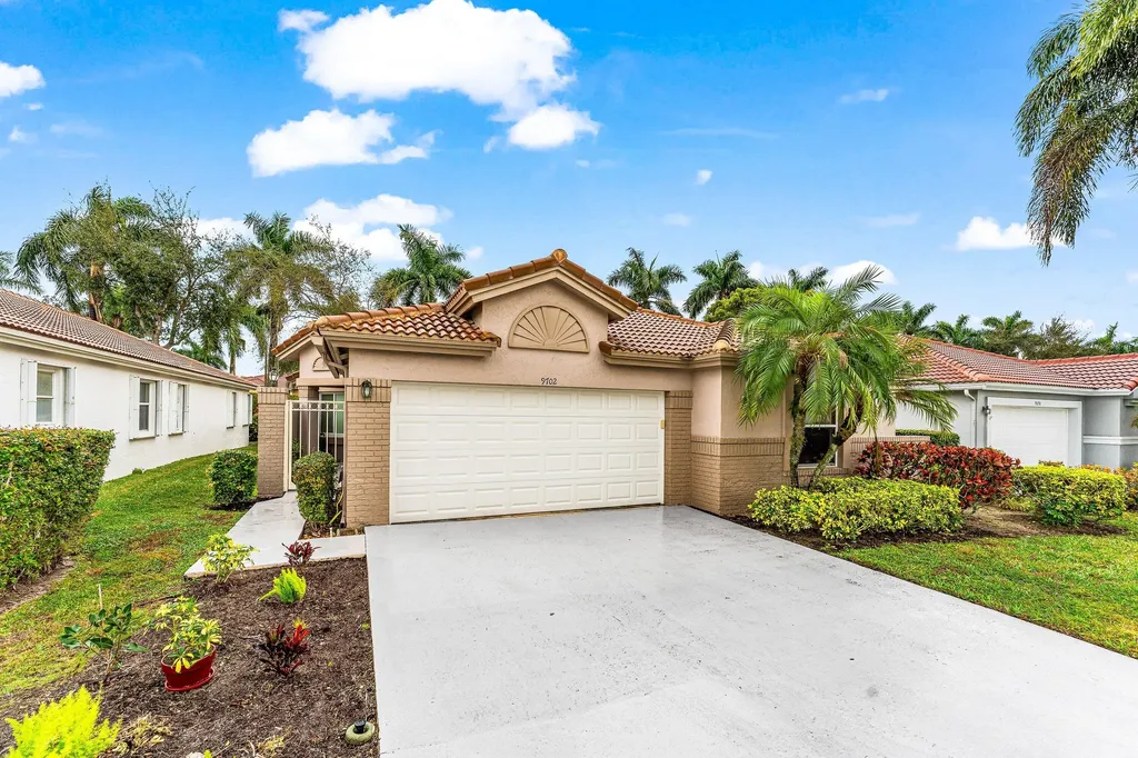 9702 Harbour Lake Circle Boynton Beach FL 33437