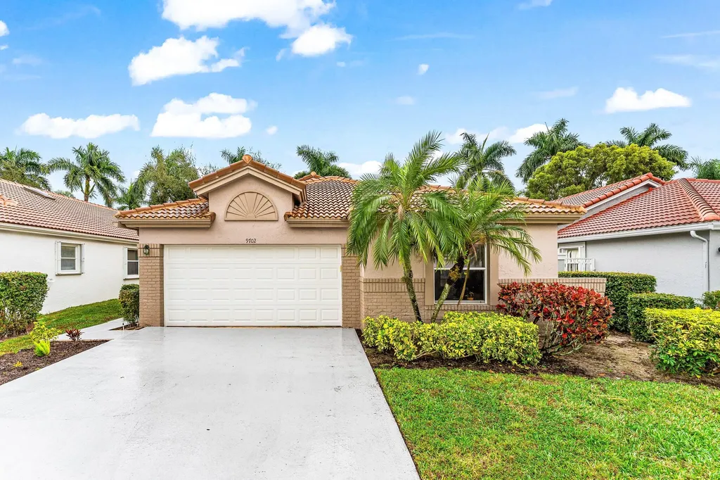 9702 Harbour Lake Circle Boynton Beach FL 33437