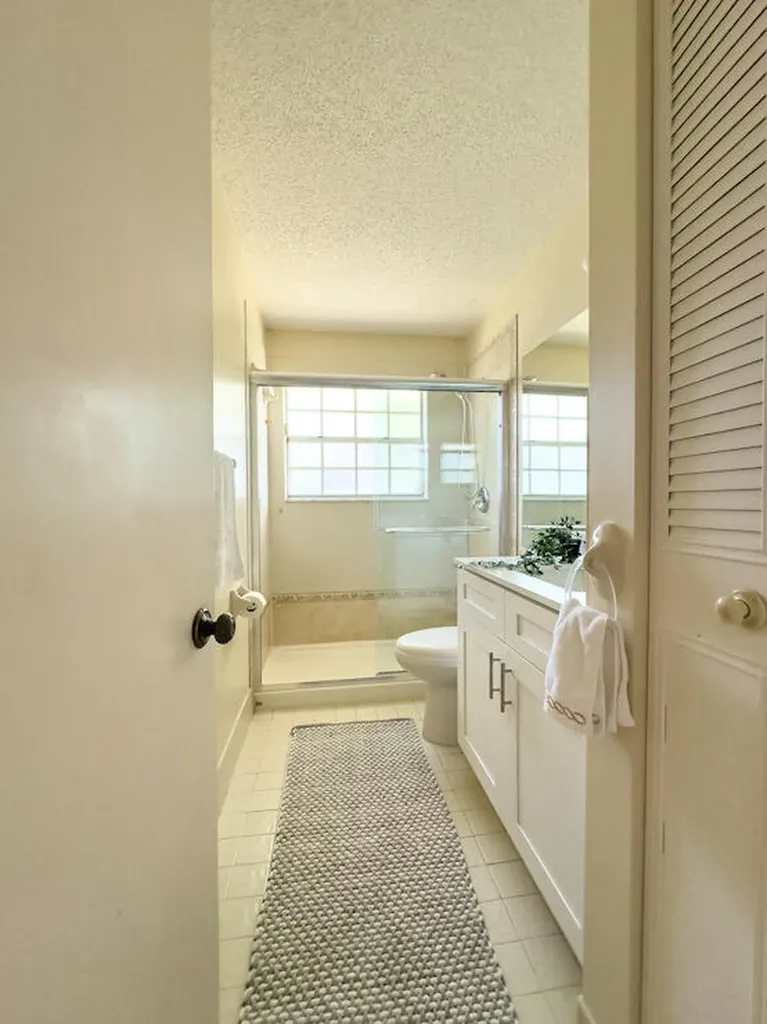 3851 Island Club Circle E Lake Worth FL 33462