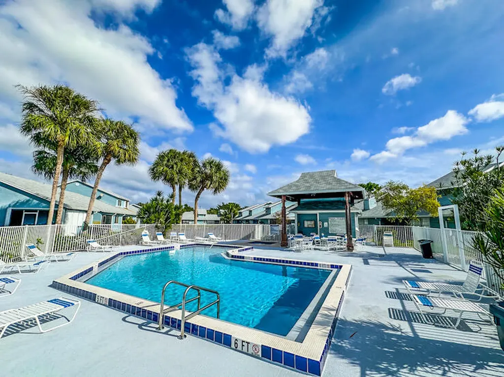3851 Island Club Circle E Lake Worth FL 33462