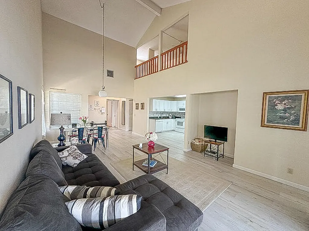 3851 Island Club Circle E Lake Worth FL 33462