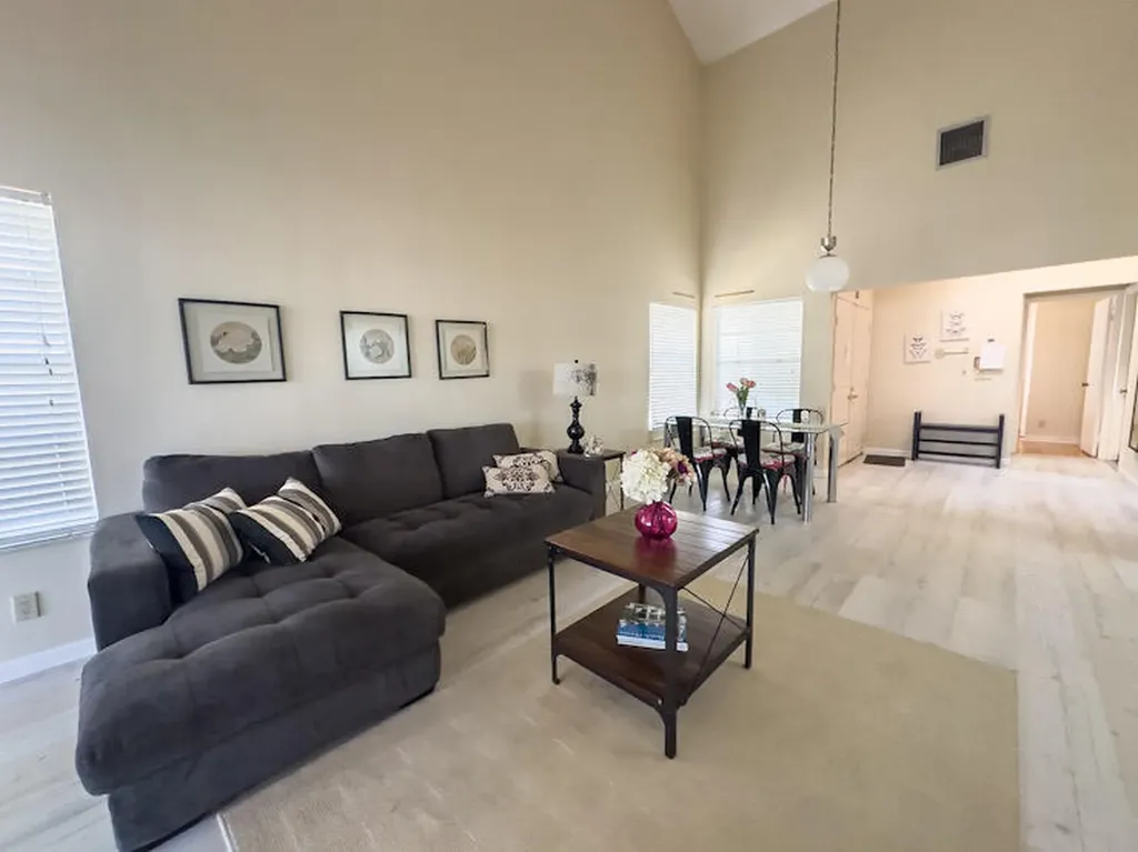 3851 Island Club Circle E Lake Worth FL 33462