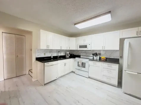 3851 Island Club Circle E Lake Worth FL 33462