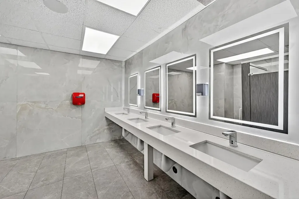 2950 W Cypress Creek Road Fort Lauderdale FL 33309