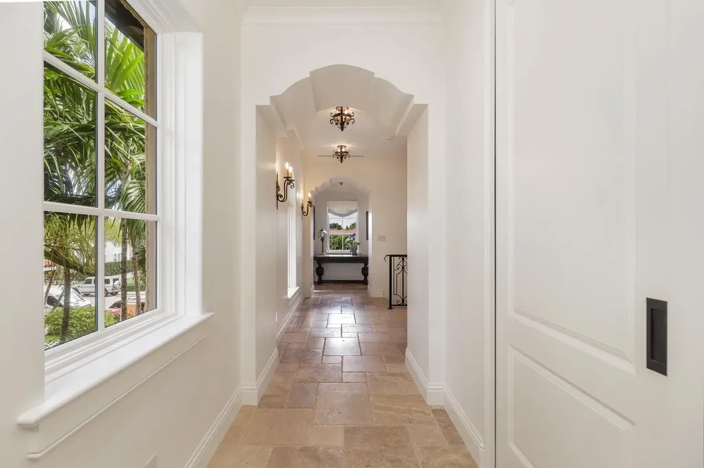 261 Seminole Avenue Palm Beach FL 33480
