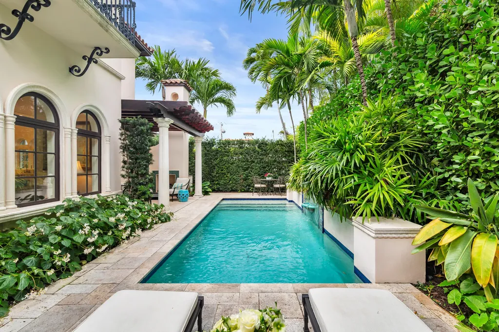 261 Seminole Avenue Palm Beach FL 33480