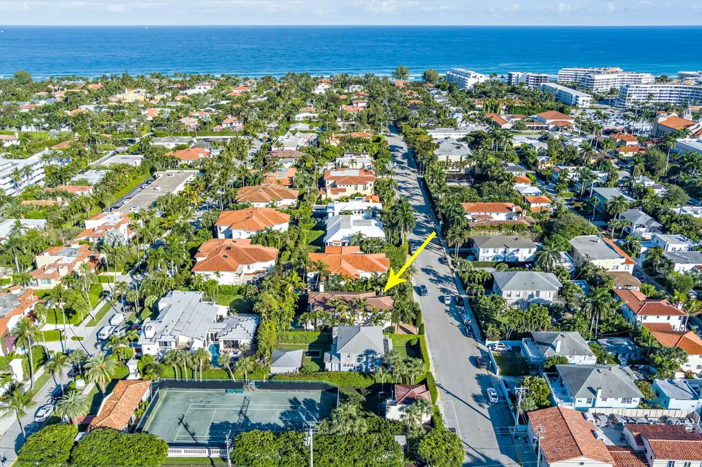 261 Seminole Avenue Palm Beach FL 33480