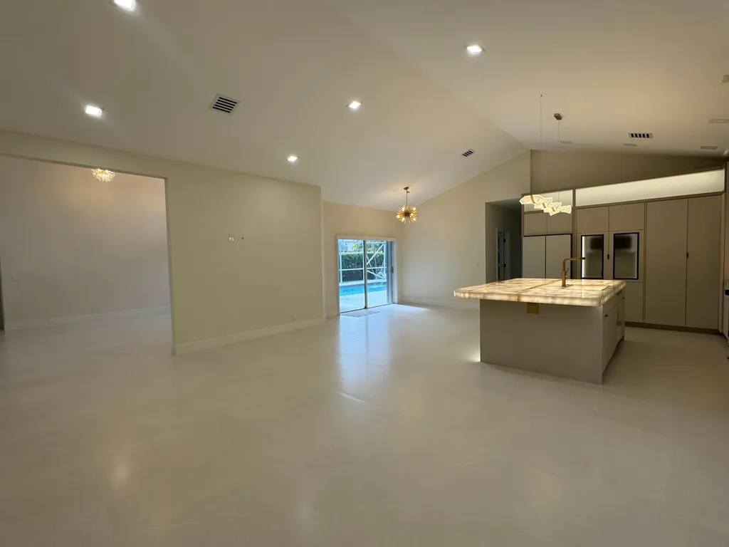 7686 La Corniche Circle Boca Raton FL 33433