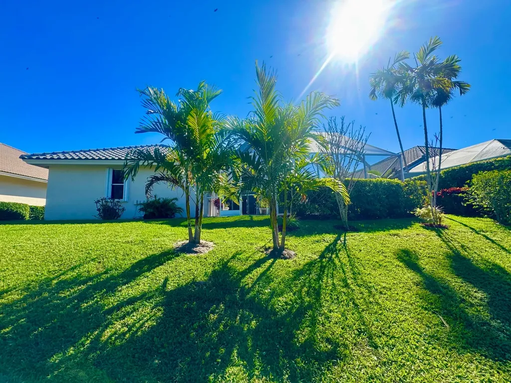 7686 La Corniche Circle Boca Raton FL 33433