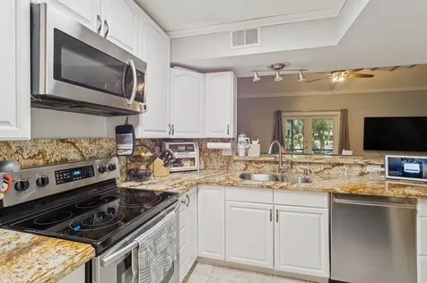 10272 Hidden Springs Court Boca Raton FL 33498